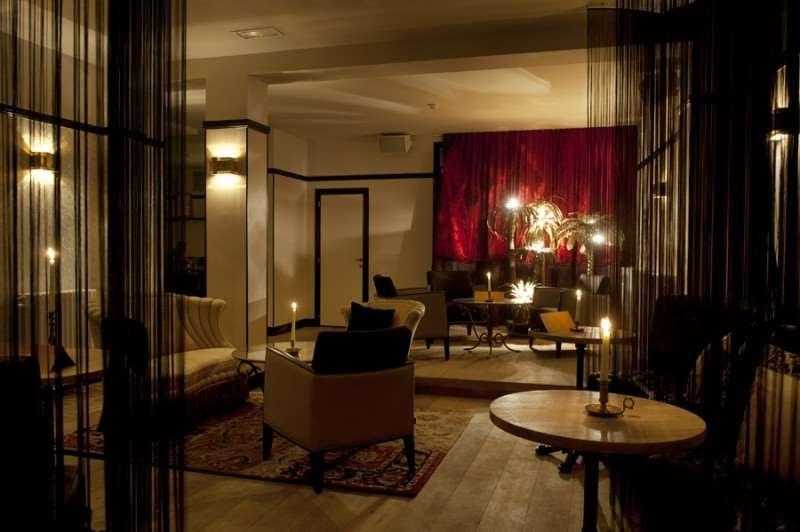 Latroupe Le Berger Hotel Saint-Gilles Beltér fotó