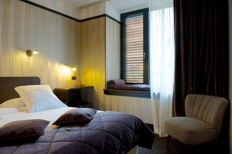 Latroupe Le Berger Hotel Saint-Gilles Szoba fotó