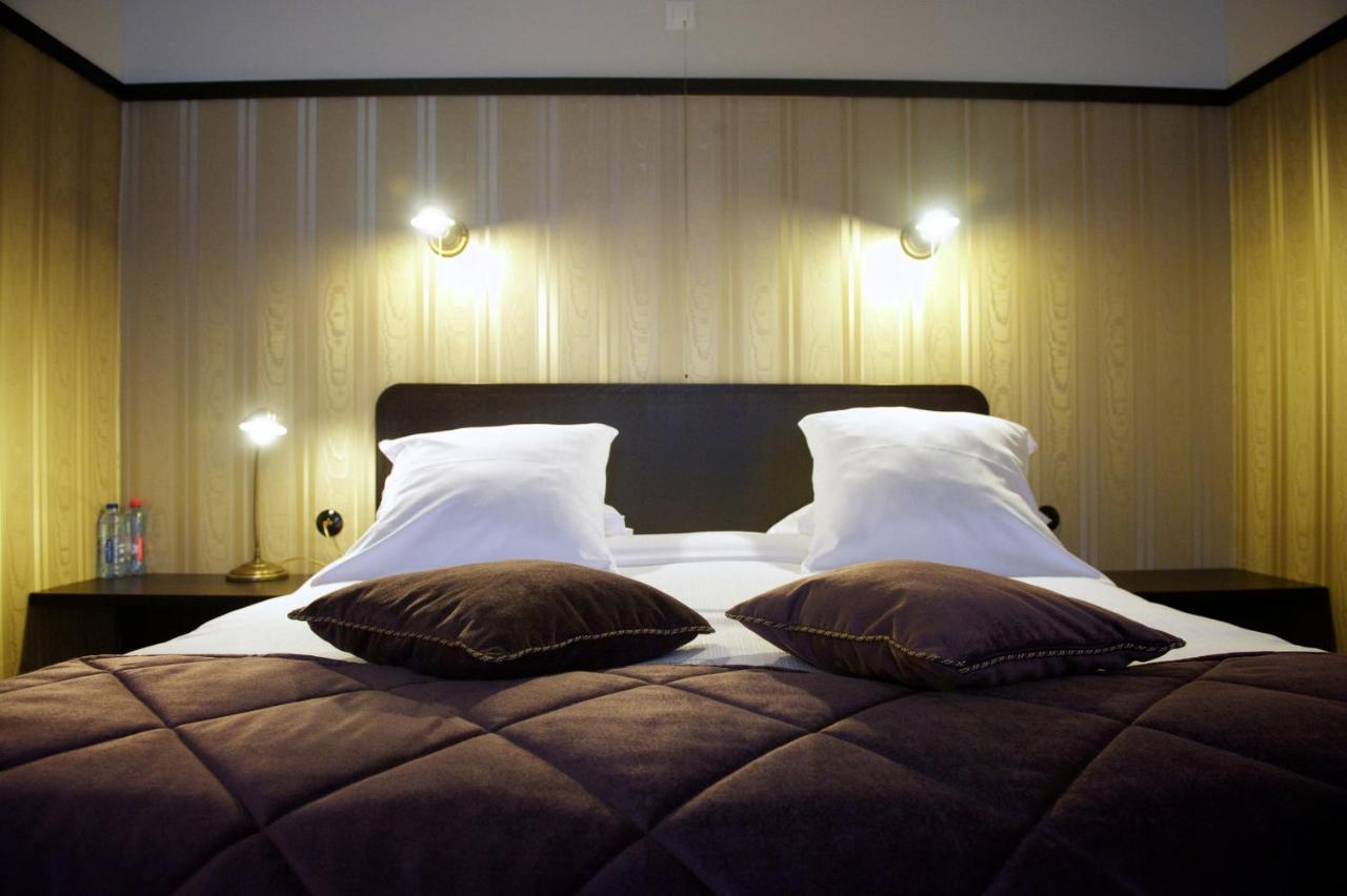 Latroupe Le Berger Hotel Saint-Gilles Kültér fotó
